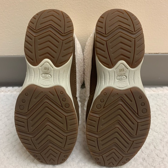 Easy Spirit Trippin Cozy Bootie (Women's) - Biege - Sz 6 W - Picture 6 of 8